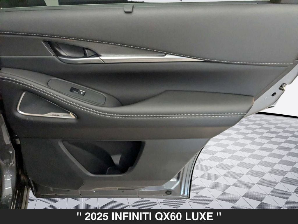 2025 INFINITI QX60 LUXE