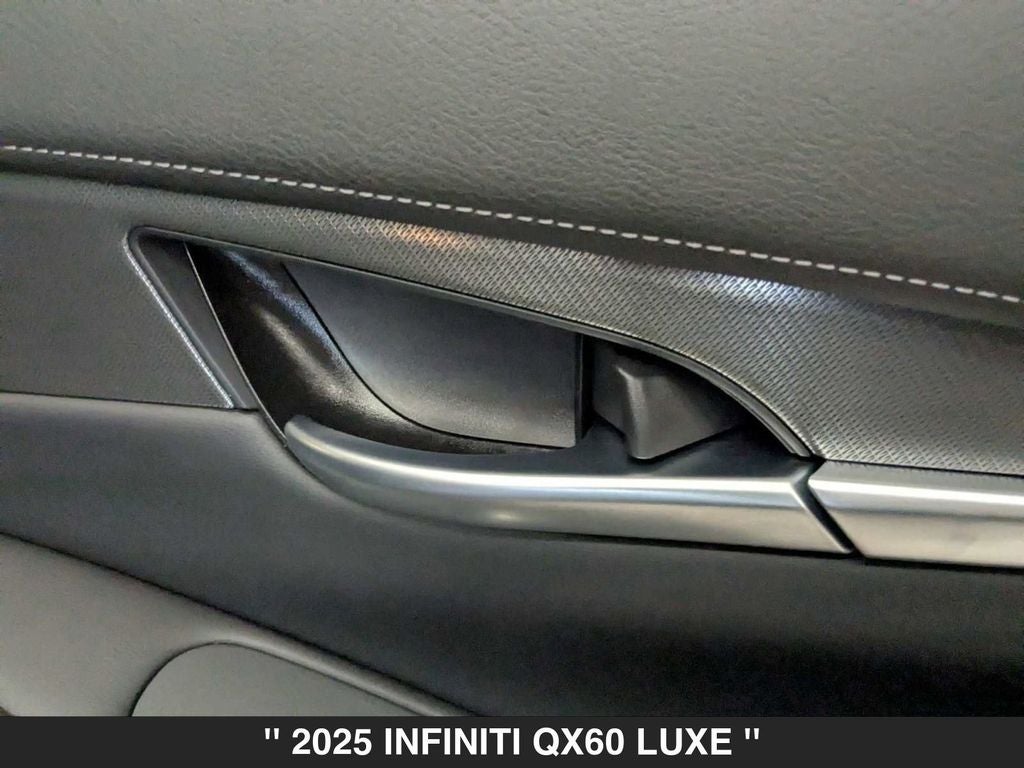 2025 INFINITI QX60 LUXE