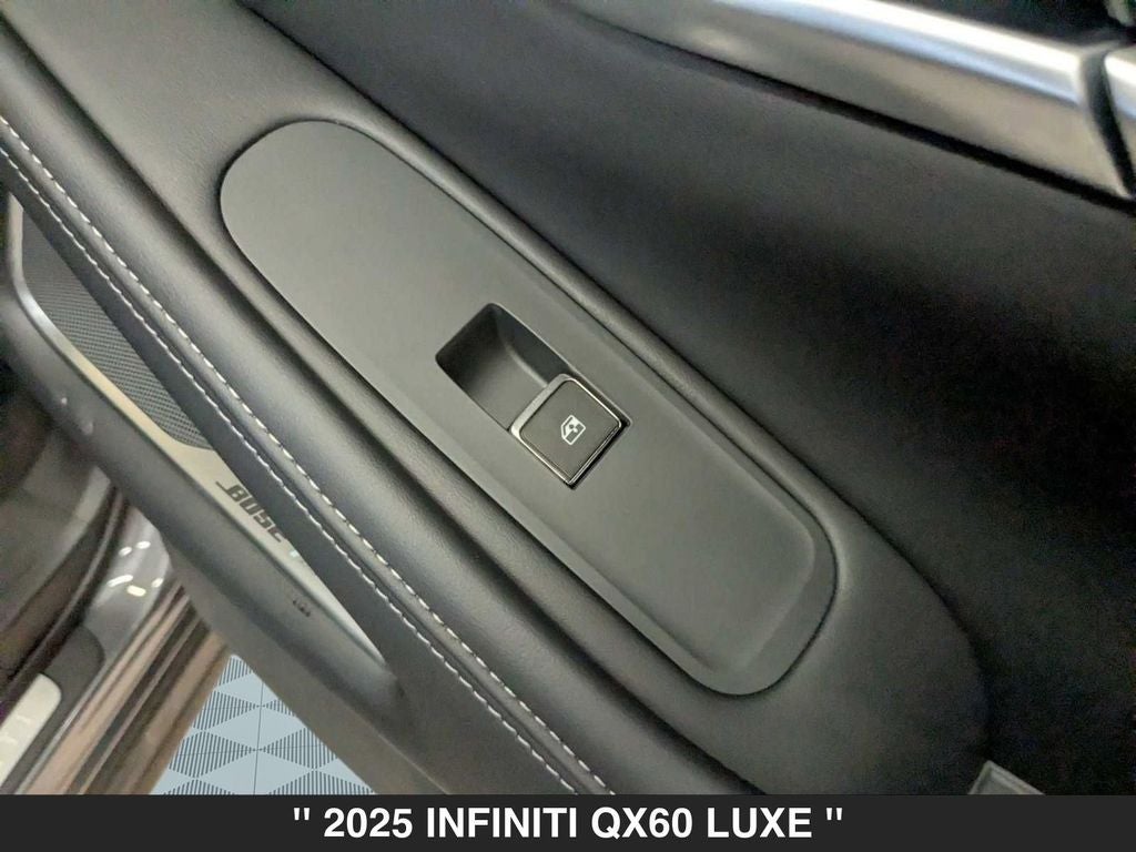 2025 INFINITI QX60 LUXE