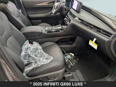 2025 INFINITI QX60 LUXE