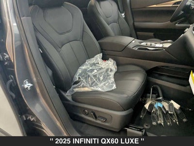2025 INFINITI QX60 LUXE