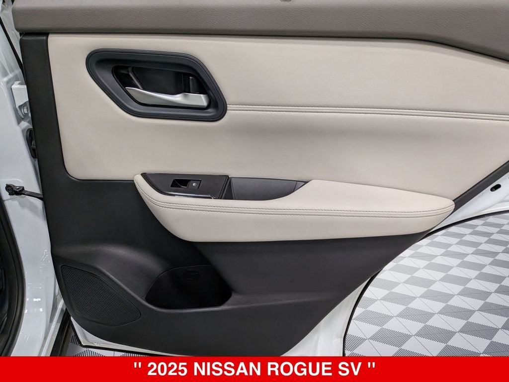 2025 Nissan Rogue SV