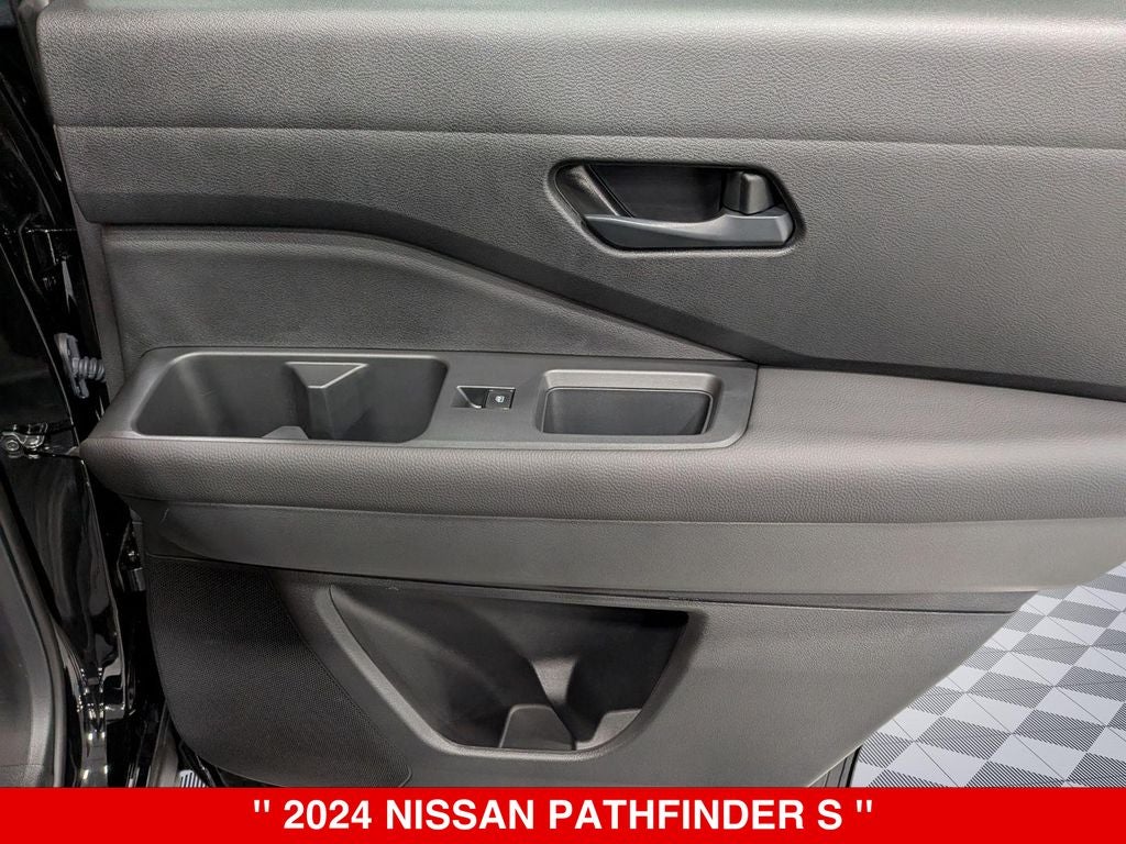 2024 Nissan Pathfinder S