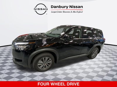 2024 Nissan Pathfinder S