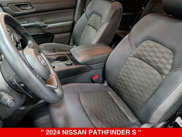 2024 Nissan Pathfinder S
