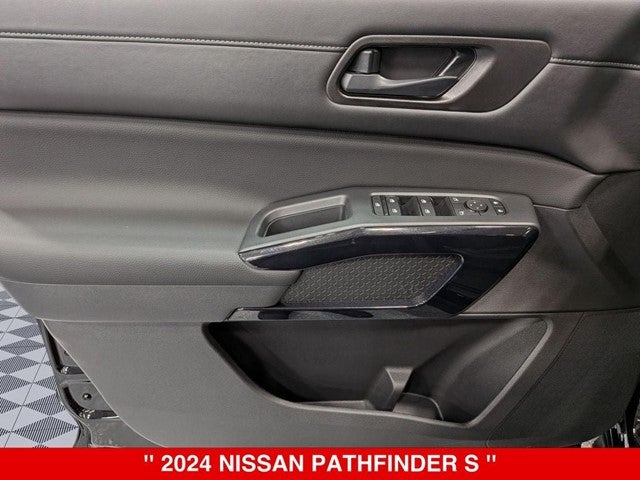 2024 Nissan Pathfinder S