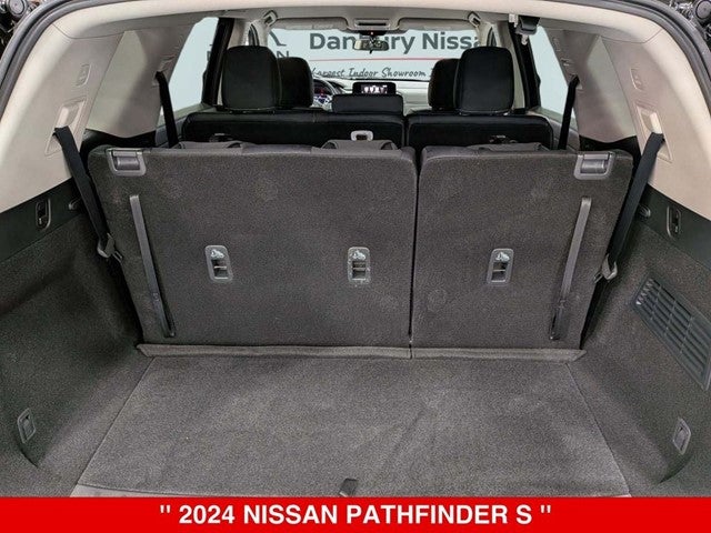 2024 Nissan Pathfinder S