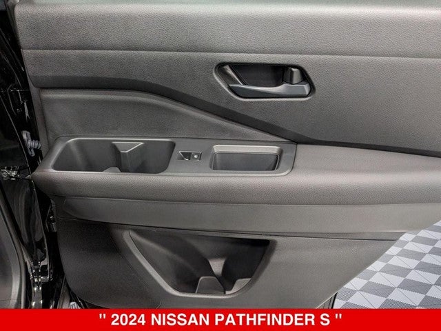 2024 Nissan Pathfinder S