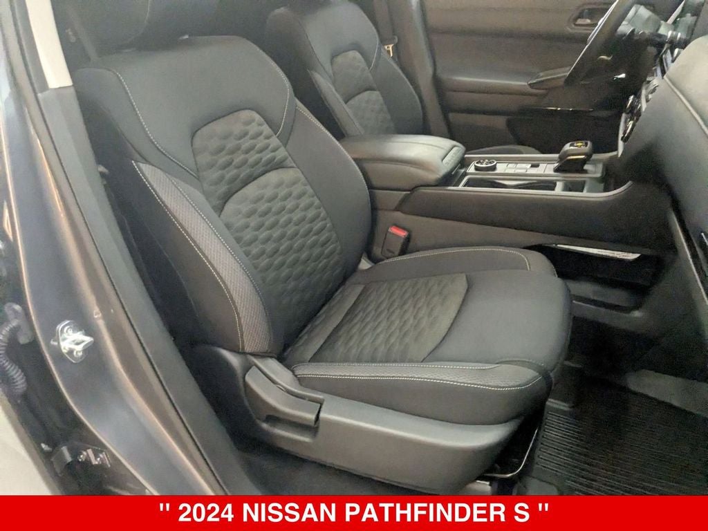2024 Nissan Pathfinder S