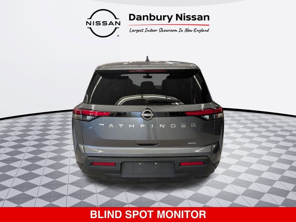 2024 Nissan Pathfinder S