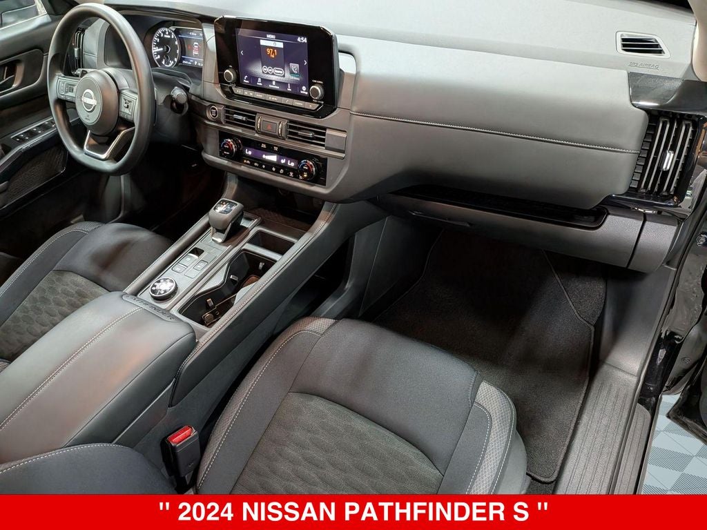 2024 Nissan Pathfinder S