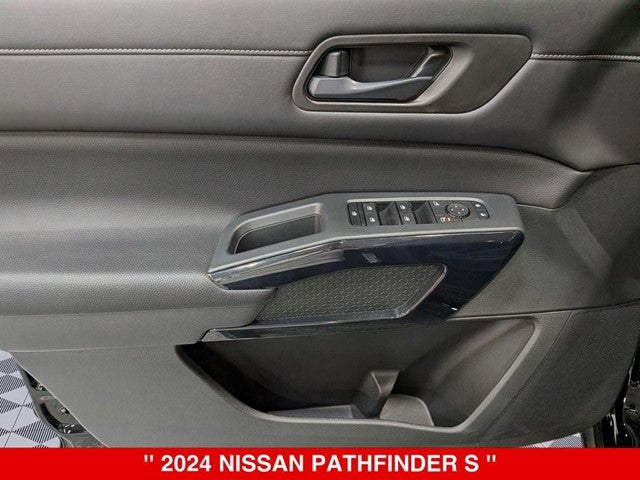 2024 Nissan Pathfinder S