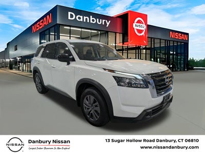 2025 Nissan Pathfinder S