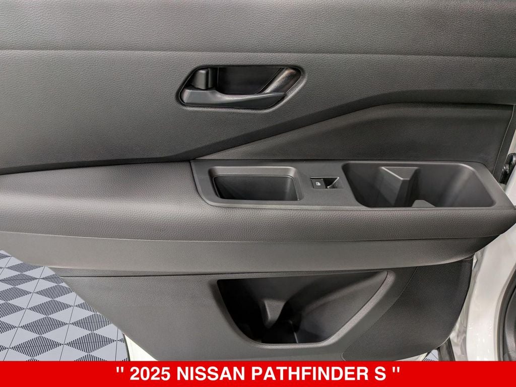 2025 Nissan Pathfinder S
