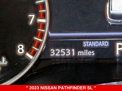 2023 Nissan Pathfinder SL
