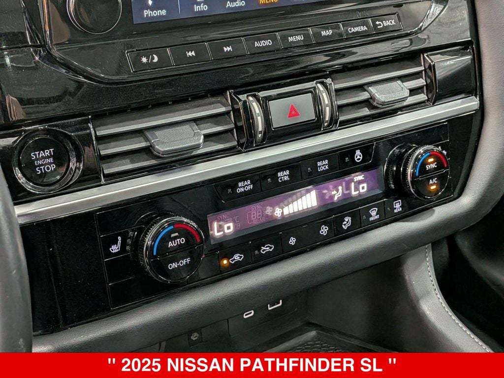 2025 Nissan Pathfinder SL