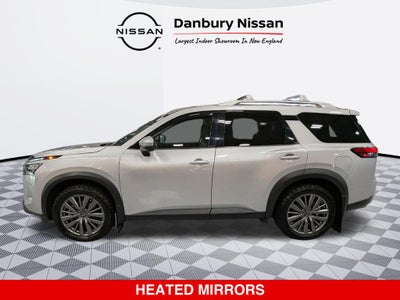 2025 Nissan Pathfinder SL