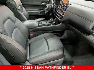 2025 Nissan Pathfinder SL