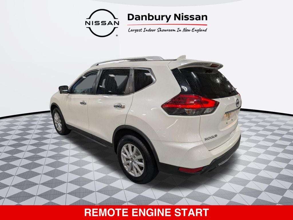 2017 Nissan Rogue SV