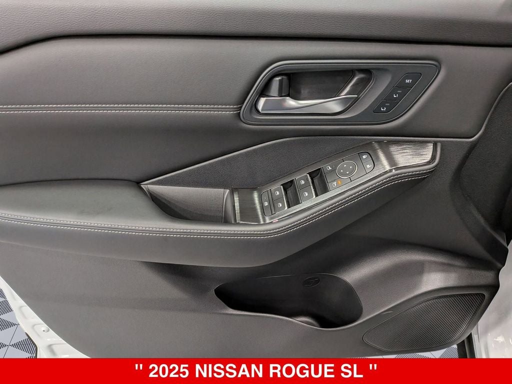 2025 Nissan Rogue SL