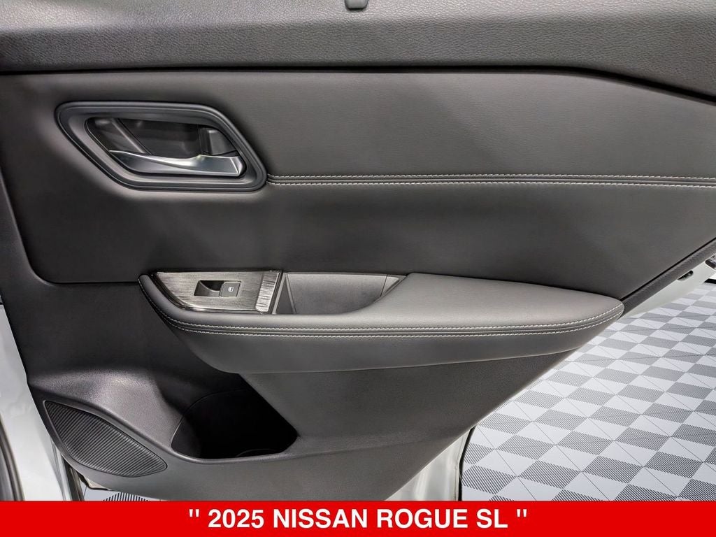 2025 Nissan Rogue SL
