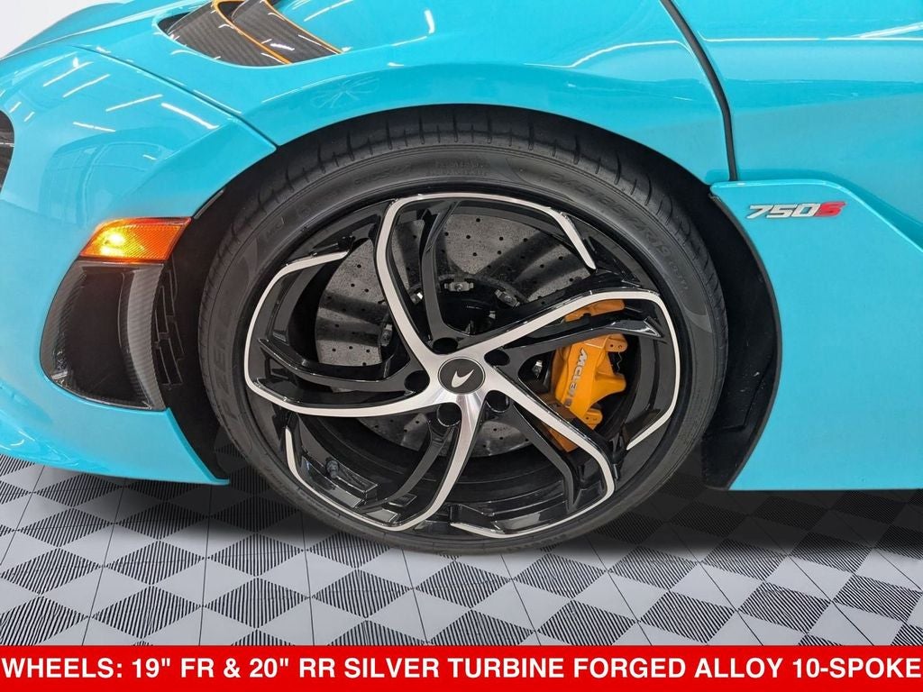 2024 McLaren 750S Coupe