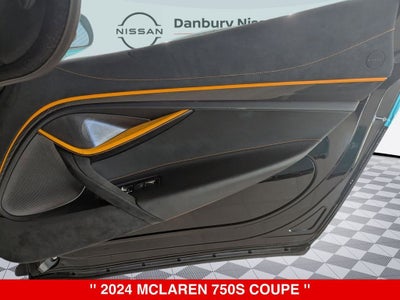 2024 McLaren 750S Coupe