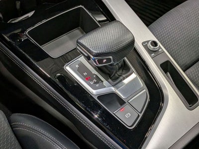 2022 Audi A4 45 S line Premium Plus quattro